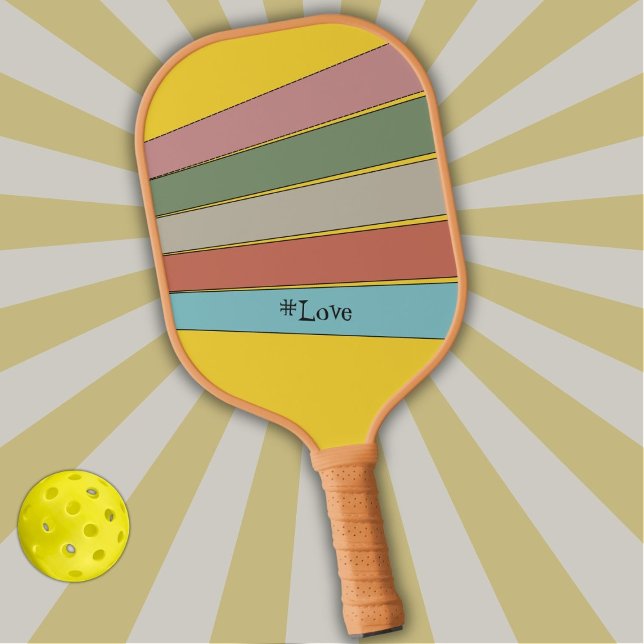 Retro Streifen in Pastellfarben auf Gelb Pickleball Schläger (Von Creator hochgeladen)