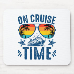 Retro-Style-Urlaubs-Outfits für W auf Kreuzfahrt Mousepad