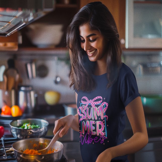 Retro Summer Vibes Coquette T-Shirt (Retro Summer Vibes Coquette T-Shirt)