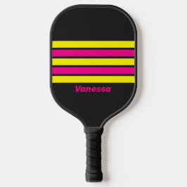 Retro Sun leuchtet über Streifen mit Namen Pickleball Schläger