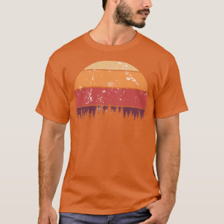 Retro Sun Minimalistisch mit Pine Tree Silhouette  T-Shirt