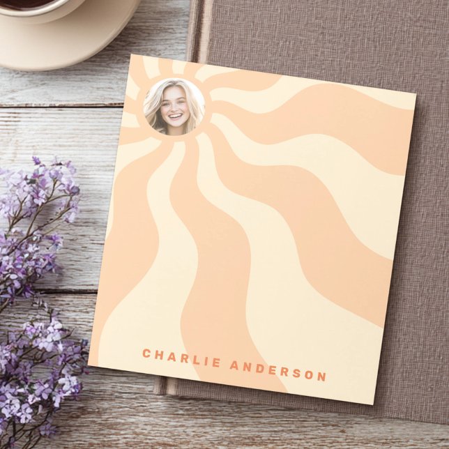 Retro sunburst Swirbeln Orangensonne Foto und Name Notizblock (Retro sunburst swirl orange sun photo and name notepad)