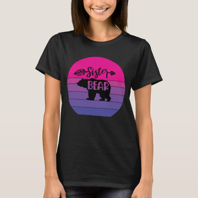 Retro Sunset Sister Bear T-Shirt (Vorderseite)