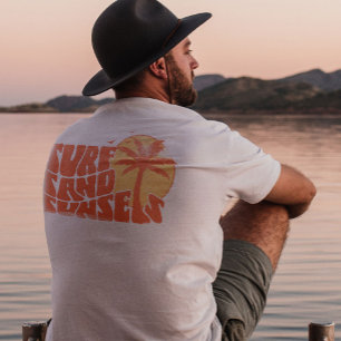 Retro-Surf-Sand-Sonnenuntergänge-Palmbaum-Strand-V T-Shirt