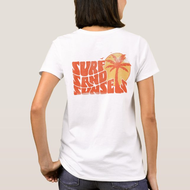 Retro Surf Sand Sunsets Palm Tree Beach Vibes T-Shirt (Rückseite)