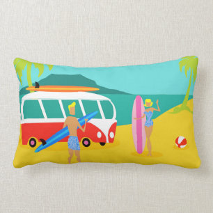 Retro Surfer Couple Lumbar Kissen