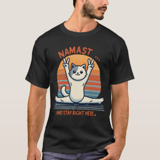 Retro süße Katze macht den Spagat T-Shirt