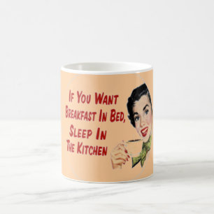 Rétro tasse de café heureuse drôle de femme au