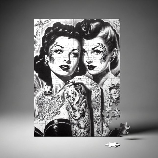 Retro-Tätowierte Pin-ups (Von Creator hochgeladen)