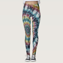 Retro-Tie-Dye-Stil auf einem Paar maßgeschneiderte