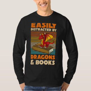Retro-Tier leicht von Drachen abgelenkt und Buch T-Shirt