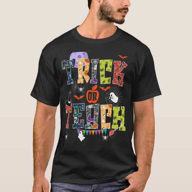 Retro Trick oder lehren Spooky Season Lehrer Leben T-Shirt (Vorderseite)