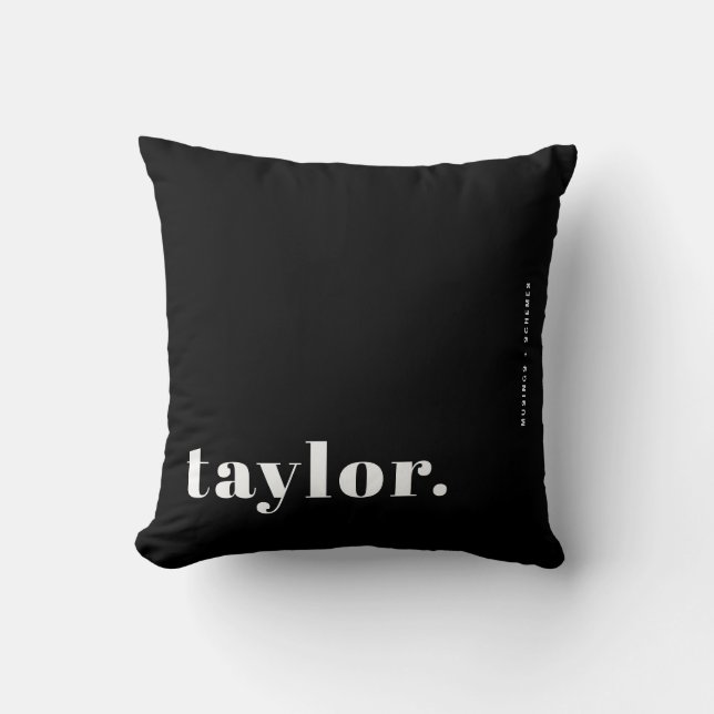 Retro Typography Black and White Personalized Kissen (Vorderseite)