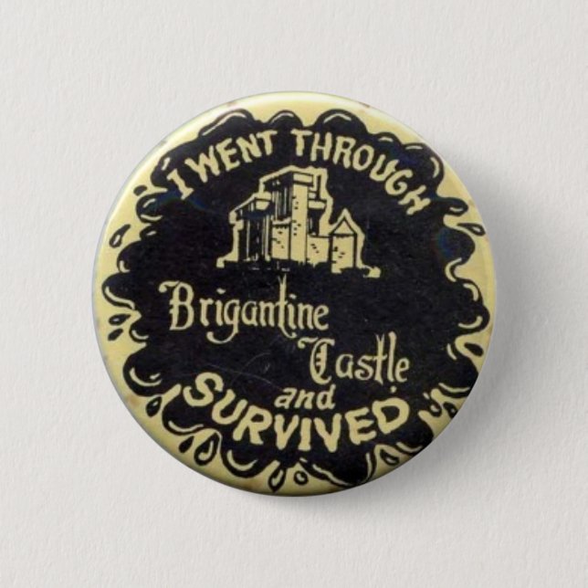 Retro überlebte ich Brigantine-Schloss-Button Button (Vorderseite)