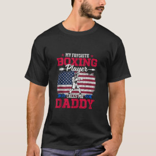 Retro USA Flag Boxing Player ruft Me Daddy 4. Ju T-Shirt