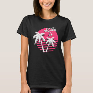 Retro Vaporwave Sonnenuntergang mit Palmen, die ni T-Shirt