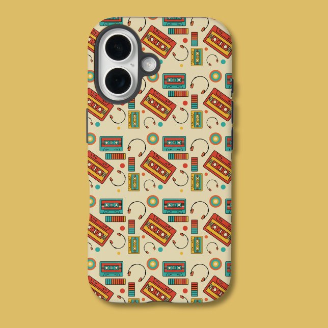Retro Vibes - Cassette Tapes Pattern der 80er Jahr iPhone 16 Hülle (Von Creator hochgeladen)