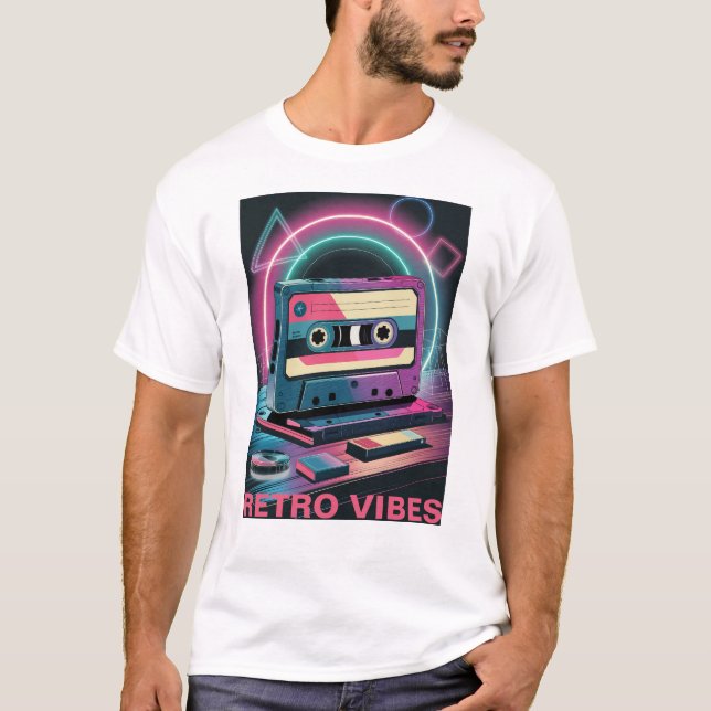 Rétro Vibes : T-shirt à cassette de néon (Devant)