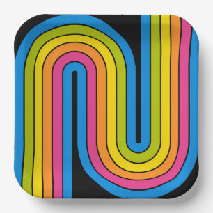 Retro-Vintage-Design im Stil der 70er Jahre mit ge Pappteller