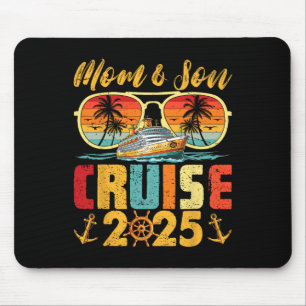Retro Vintage Mama und Sohn Kreuzfahrt 2025 Mama M Mousepad