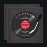 Retro Vinyl Record Geburtstagspartei Einladung<br><div class="desc">Einzigartiges Retro-Vinyl-Schallplattenalbum,  aber goodie Geburtstagsparty Einladung Set auf einem schwarzen Chalkboard Hintergrund.</div>
