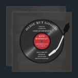 Retro Vinyl Record Geburtstagspartei Einladung<br><div class="desc">Einzigartiges Retro-Vinyl-Schallplattenalbum,  aber goodie Geburtstagsparty Einladung Set auf einem schwarzen Chalkboard Hintergrund.</div>
