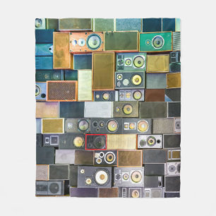 Retro Wall-Hung: Design Vintager Lautsprecher Fleecedecke