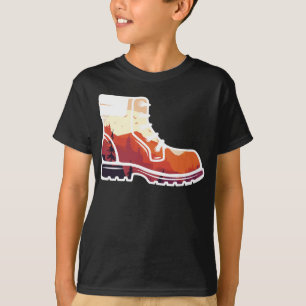 Retro Wanderschuhlandschaft - Wilderness Sonnenunt T-Shirt