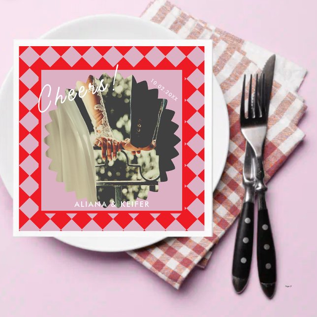 Retro Wedding Foto Napkin in Rosa und Rot Cheers Serviette (Von Creator hochgeladen)