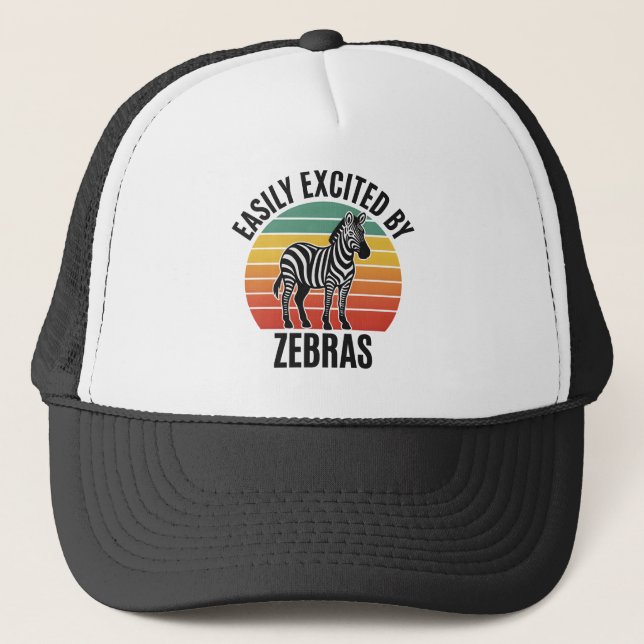 Retro Zebra Sunset with Fun Wild Spirit Truckerkappe (Vorderseite)