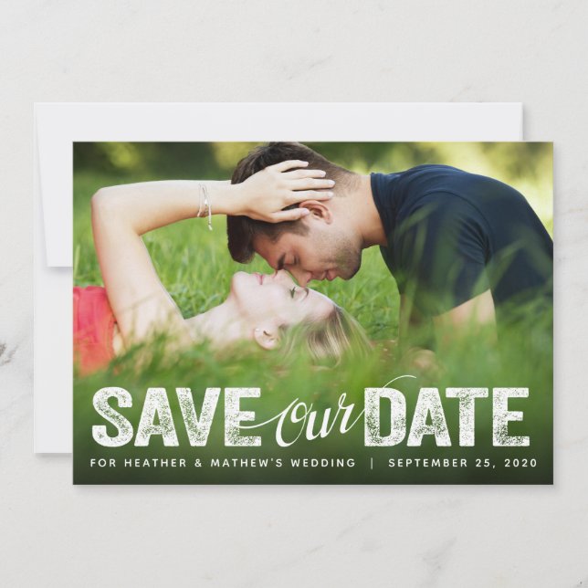 Rett unserer Date Wedding Distressed Script-Fotoka Einladung (Vorderseite)