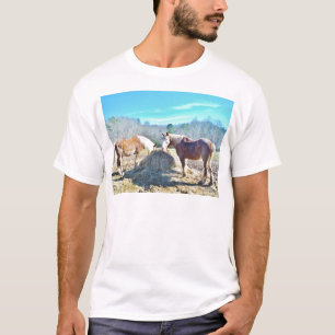 Rettet Pferde, die Heu essen T-Shirt