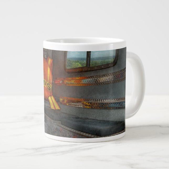 Rettung - Notfallteam Jumbo-Tasse (Vorderseite Rechts)