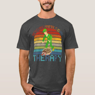 Rettung von Tieren Tierarbeit bei der Kontrolle vo T-Shirt