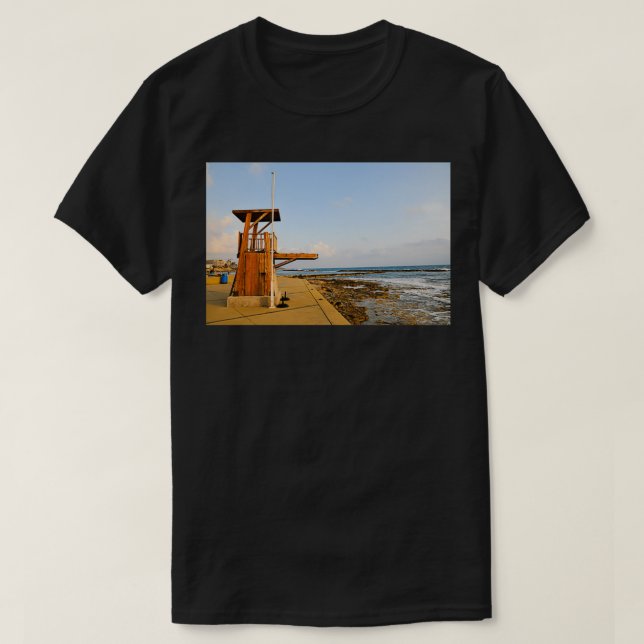 Rettungsstation am Strand von Paphos Zypern T-Shirt (Design vorne)