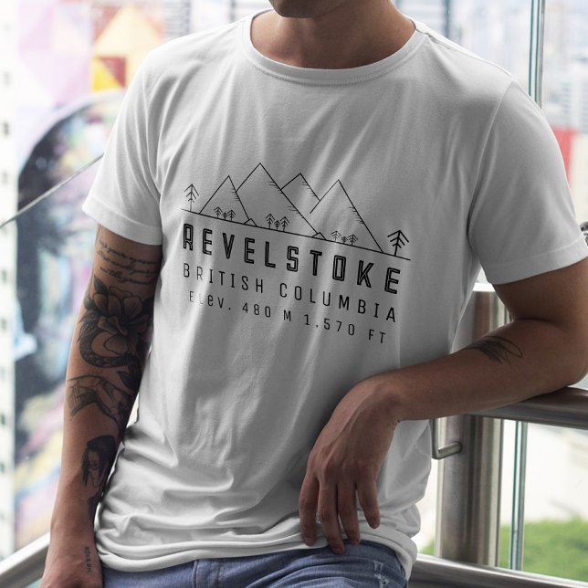 Revelstok British Columbia Canada Minimalistisch T-Shirt (Von Creator hochgeladen)