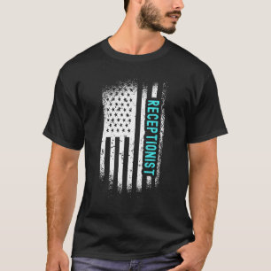 Rezeptionist mit amerikanischer Flagge T-Shirt