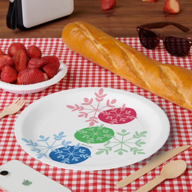 RGB Snowflakes Pappteller (Picknick)