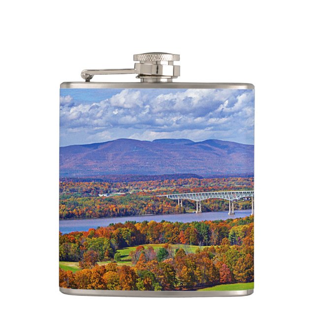 Rhinecliff Bridge im Herbst Flachmann (Vorderseite)