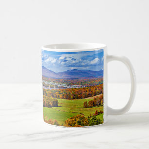 Rhinecliff Brücke im Fall Kaffeetasse