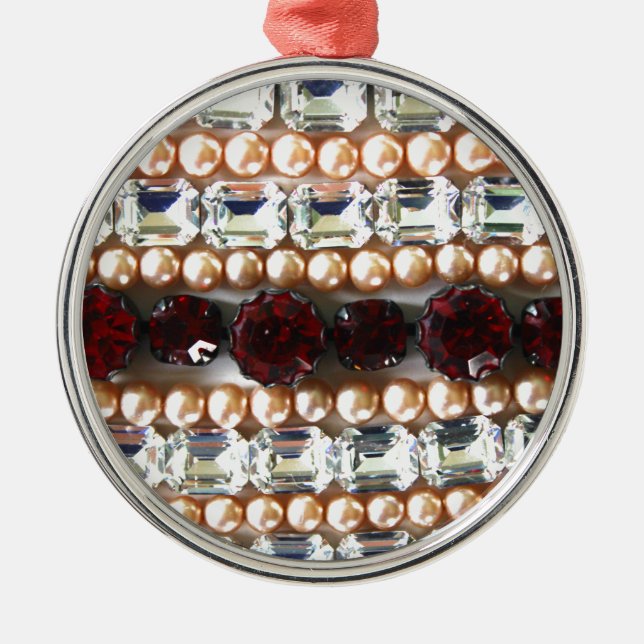 Rhinestones und Perlen - Vintager Schmuck Silbernes Ornament (Vorne)