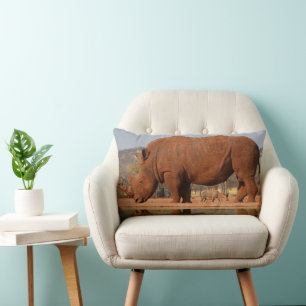 Rhino mit Schlamm auf dem Foto Lendenkissen
