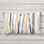 Ribbons Abstrakt in Senard Navy Pink Taupe White Kissen Für Draußen<br><div class="desc">Moderne abstrakte Farbbandmuster in Rosa,  Marineblau,  Grau,  Taupe und Senf auf Weiß.</div>
