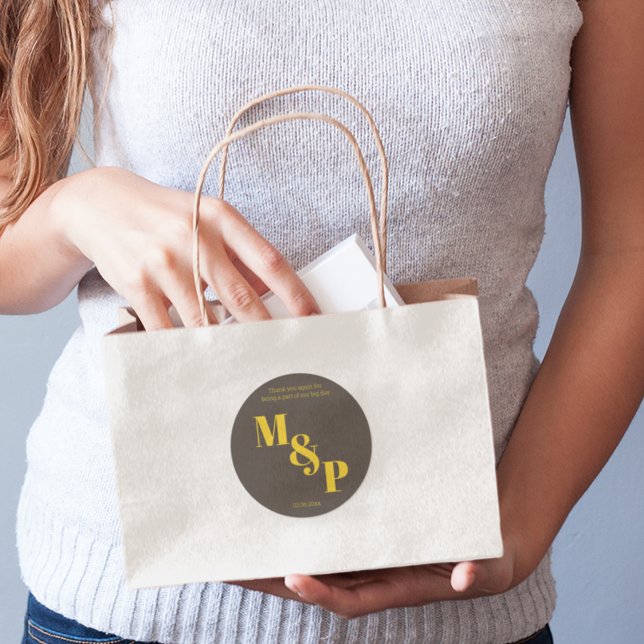 Rich Golden in Black Wedding Theme Runder Aufkleber (Stick a thank you Sticker on the return gift to honor your guests)