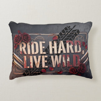 ride hard live wild dekokissen