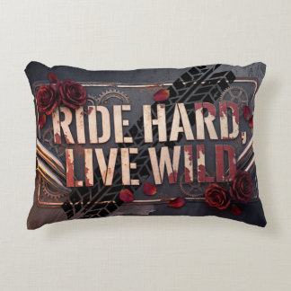 ride hard, live wild dekokissen