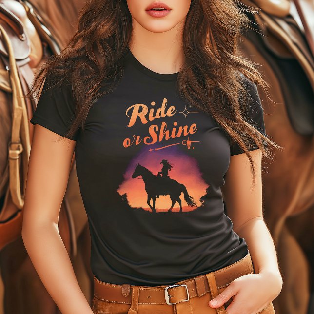 Ride oder Shine Cowgirl Sunset Design Tri-Blend Shirt (Von Creator hochgeladen)