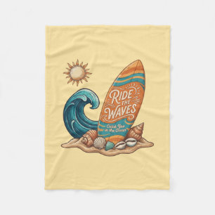 Ride the Waves Surfboard Illustration - Sonnige Kü Fleecedecke