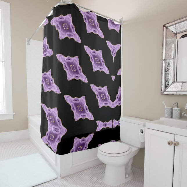 Rideau de douche abstrait en agate violette (En situation)