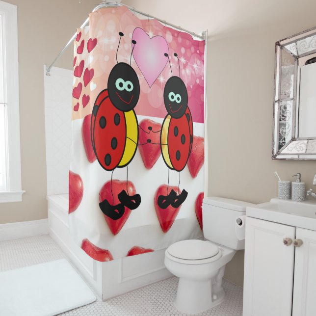 Rideau de douche de la Saint Valentin, Ladybug (En situation)